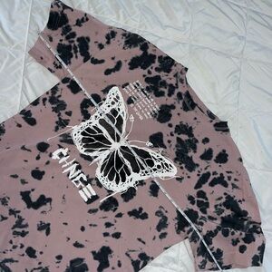 CHNGE Butrwrfly Pink and Black butterfly dress / T-Shirt size small
